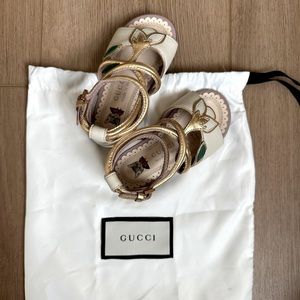 Authentic Gucci baby girl size 21 sandals
